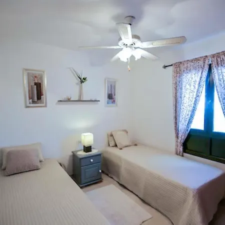 Villa Playa Blanca Sleeps 6 Pool Air Con Wifi Playa Blanca (Lanzarote)